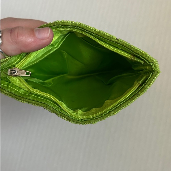 Green Beaded Clutch/wallet - Picture 4 of 4